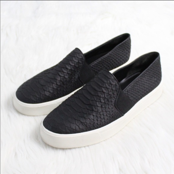 VINCE Berlin Python Embossed Slip-On Sneaker LIKE NEW - Picture 1 of 14
